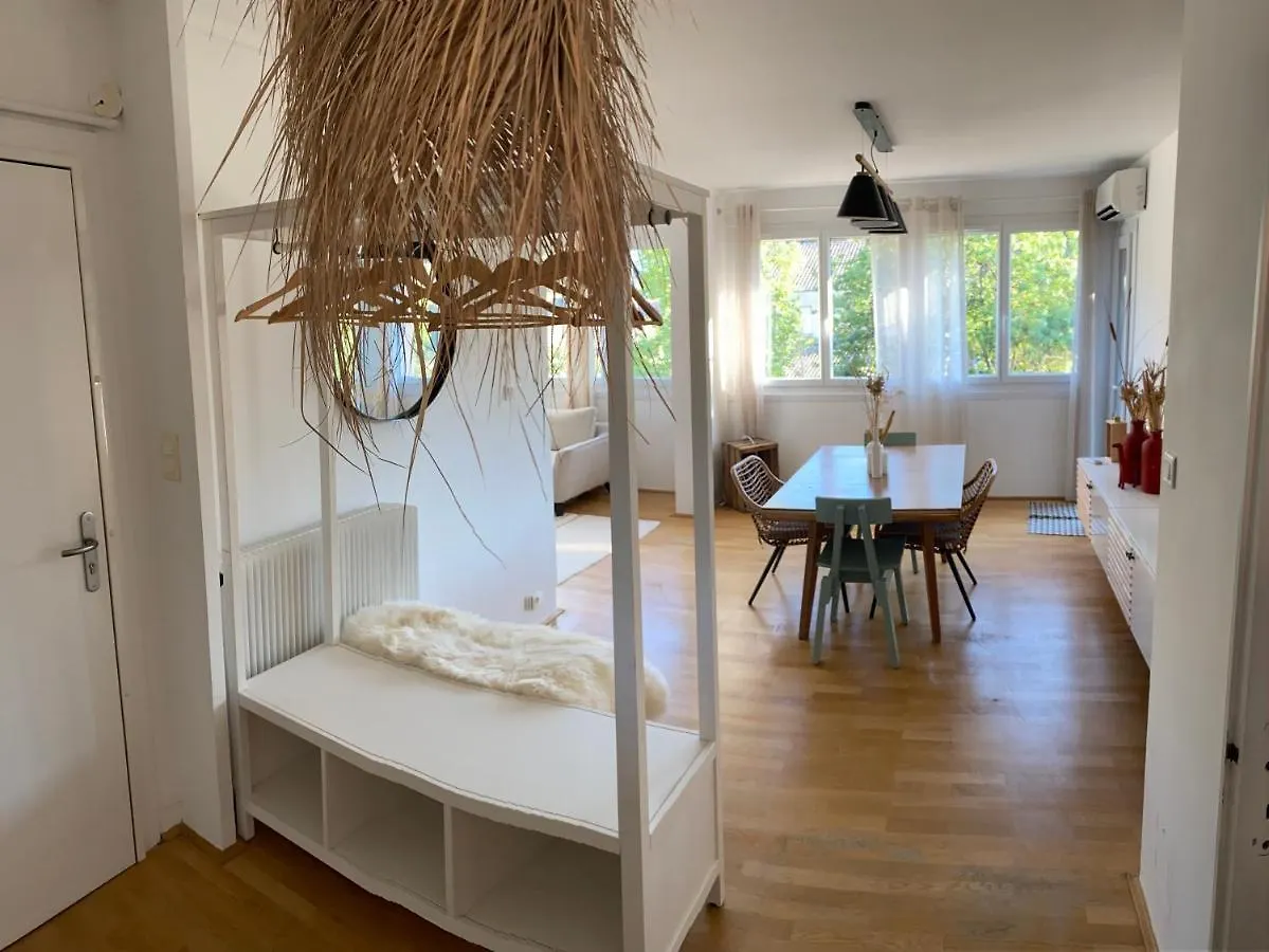 Appartement Lumineux Et Traversant Sans Vis-A-Vis Les Pennes-Mirabeau France